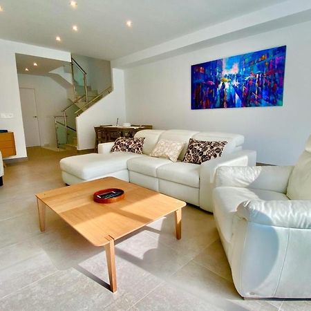 Chalet Con Piscina Privada En La Urb. De Puerto Rey Los Amarguillos Ngoại thất bức ảnh