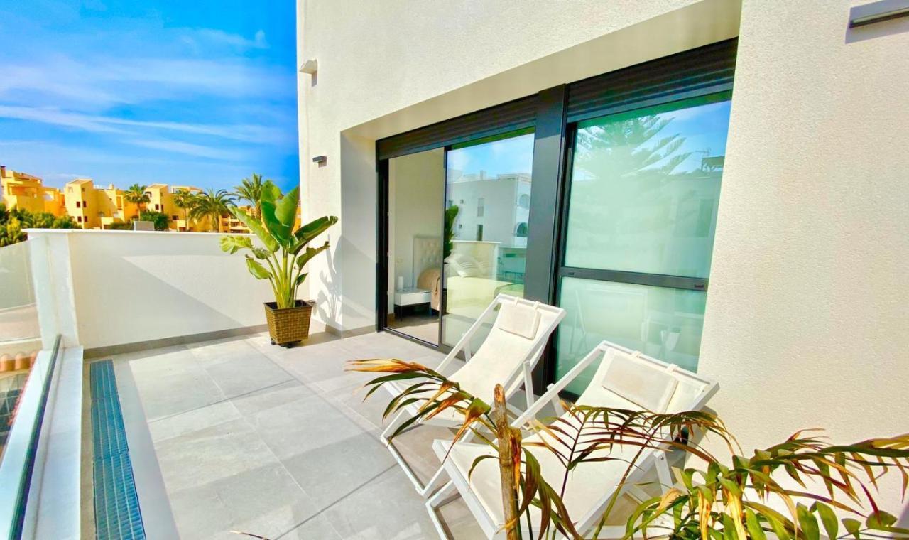 Chalet Con Piscina Privada En La Urb. De Puerto Rey Los Amarguillos Ngoại thất bức ảnh