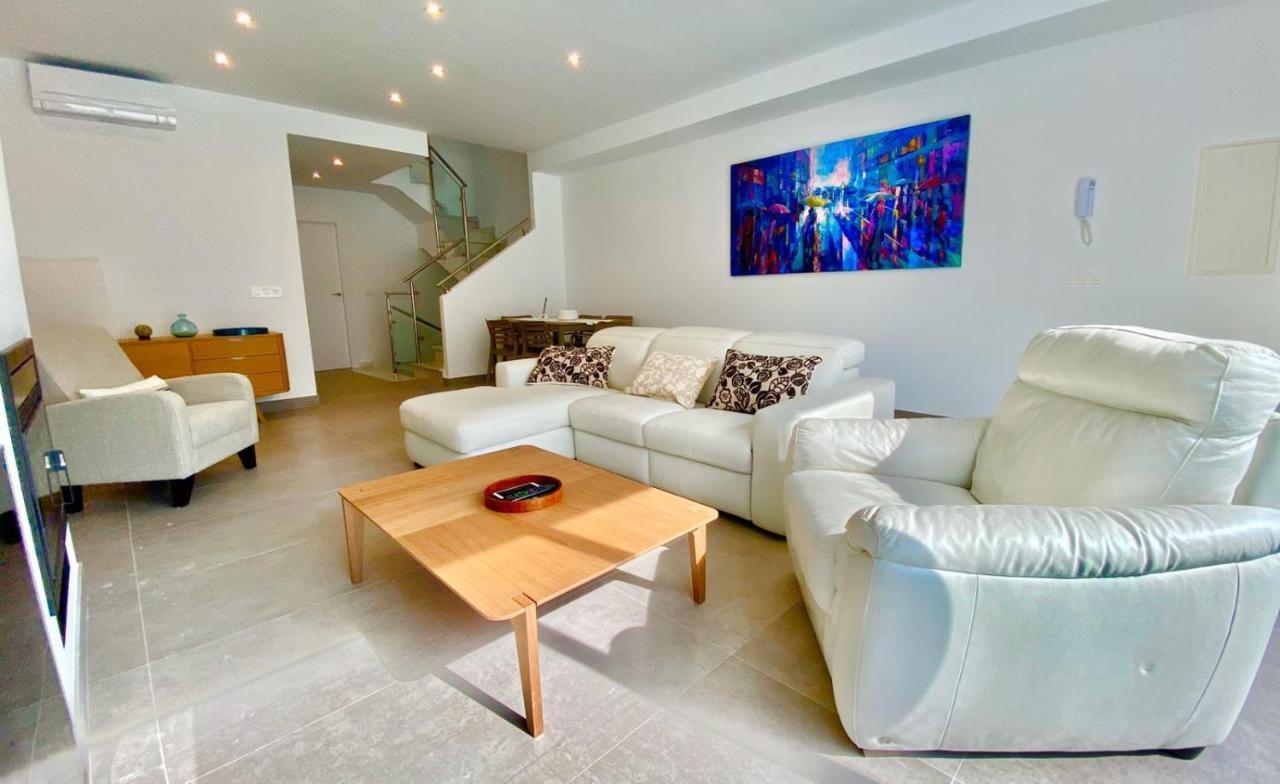 Chalet Con Piscina Privada En La Urb. De Puerto Rey Los Amarguillos Ngoại thất bức ảnh