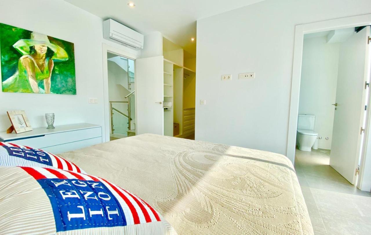 Chalet Con Piscina Privada En La Urb. De Puerto Rey Los Amarguillos Ngoại thất bức ảnh