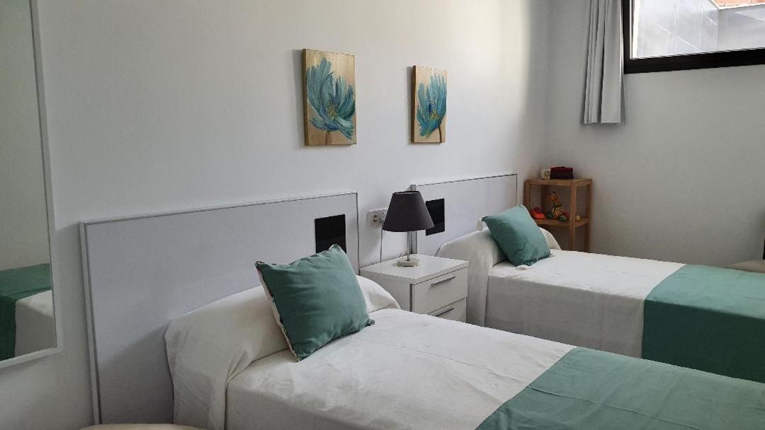 Chalet Con Piscina Privada En La Urb. De Puerto Rey Los Amarguillos Ngoại thất bức ảnh